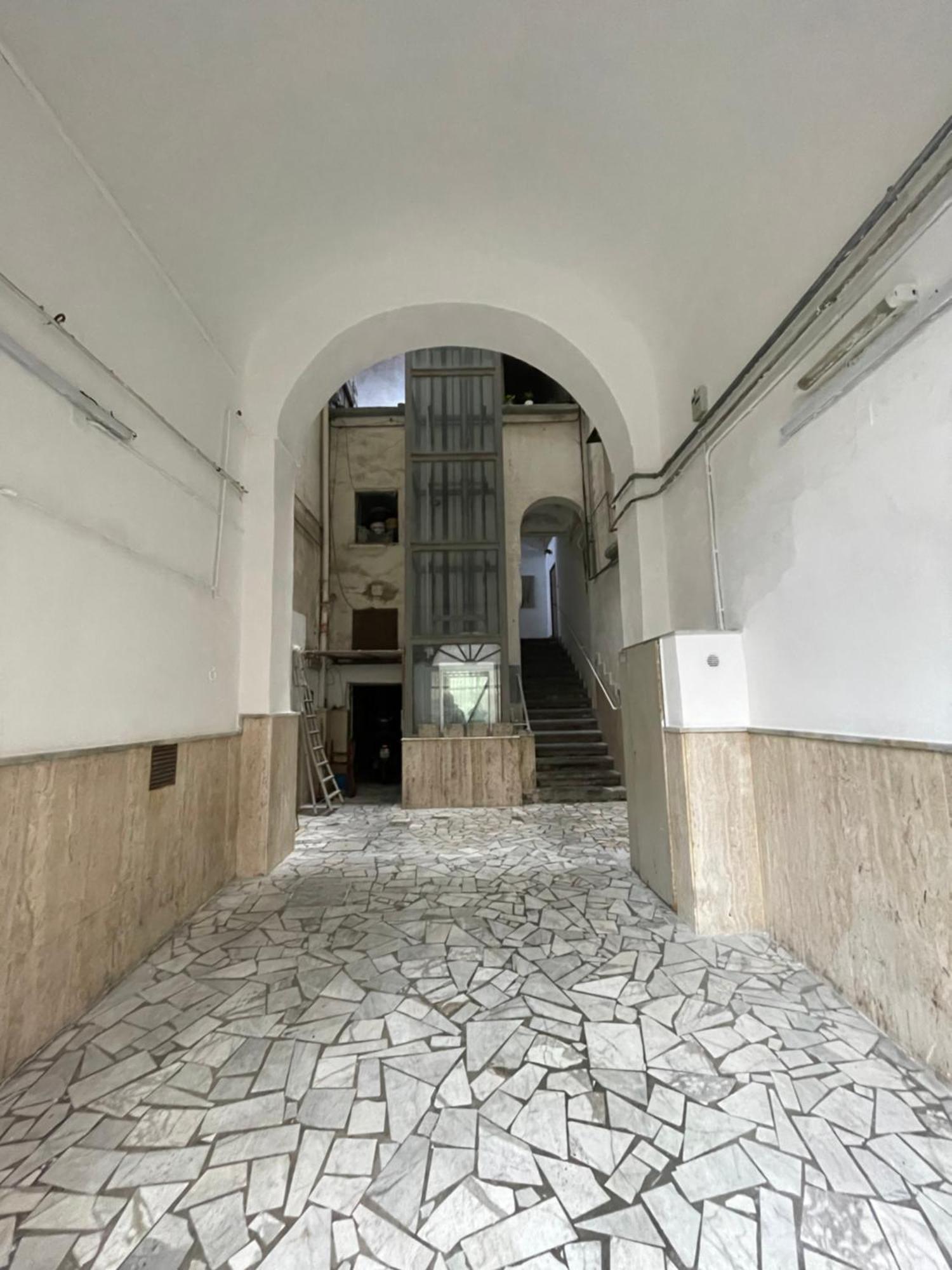 Gennarino Apartments - Panorama Suite With Balcony And Urban Loft 那不勒斯 外观 照片