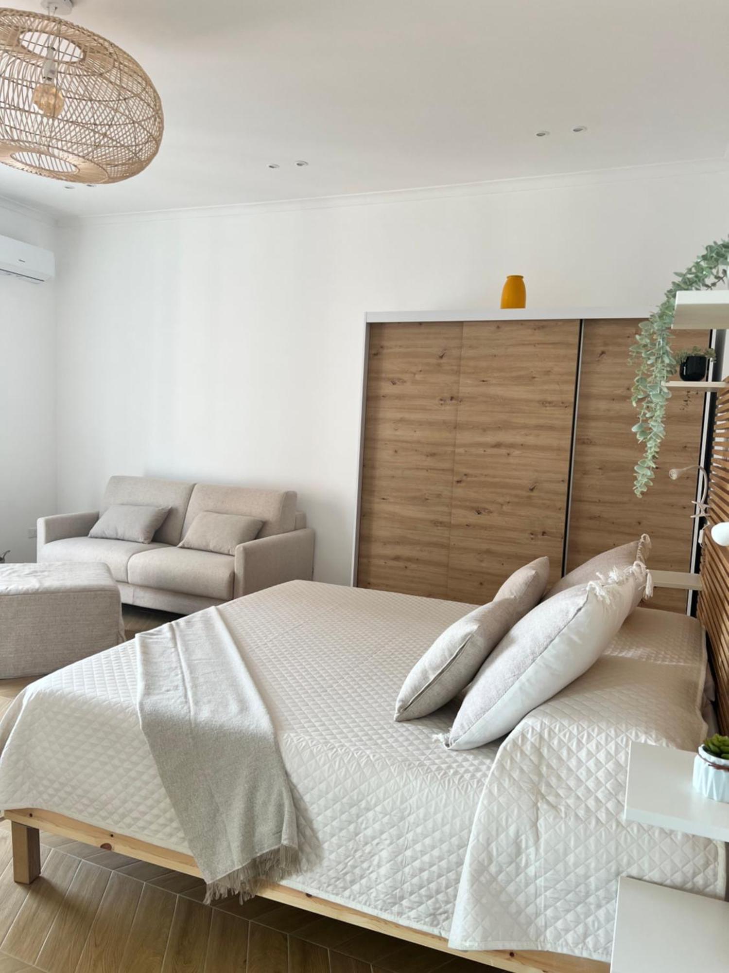 Gennarino Apartments - Panorama Suite With Balcony And Urban Loft 那不勒斯 外观 照片