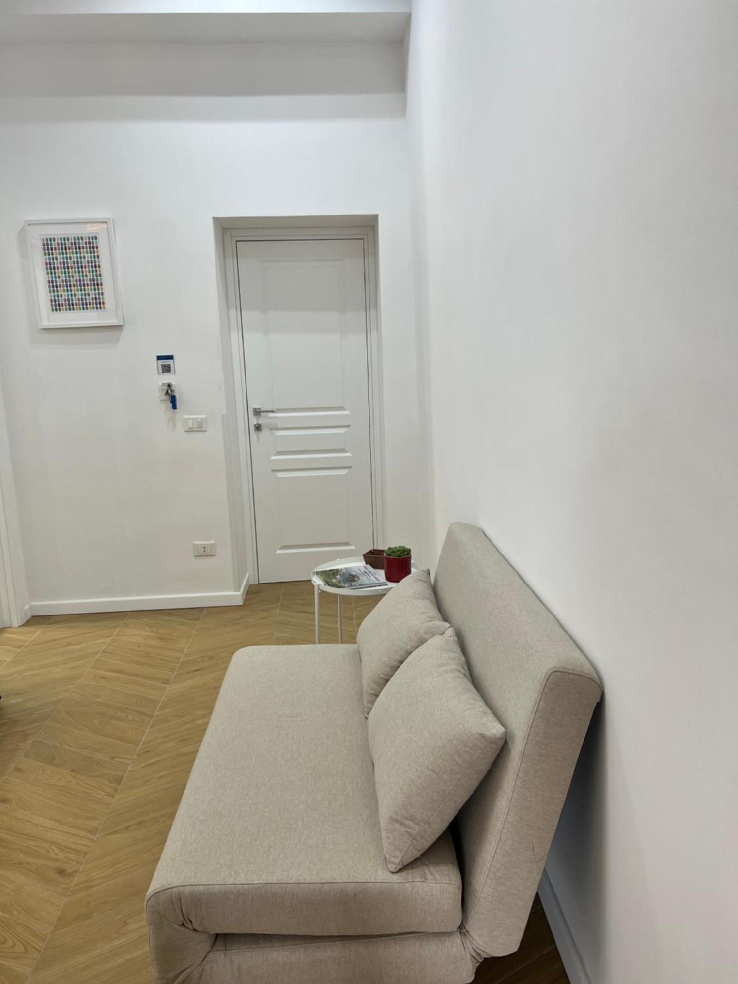 Gennarino Apartments - Panorama Suite With Balcony And Urban Loft 那不勒斯 外观 照片