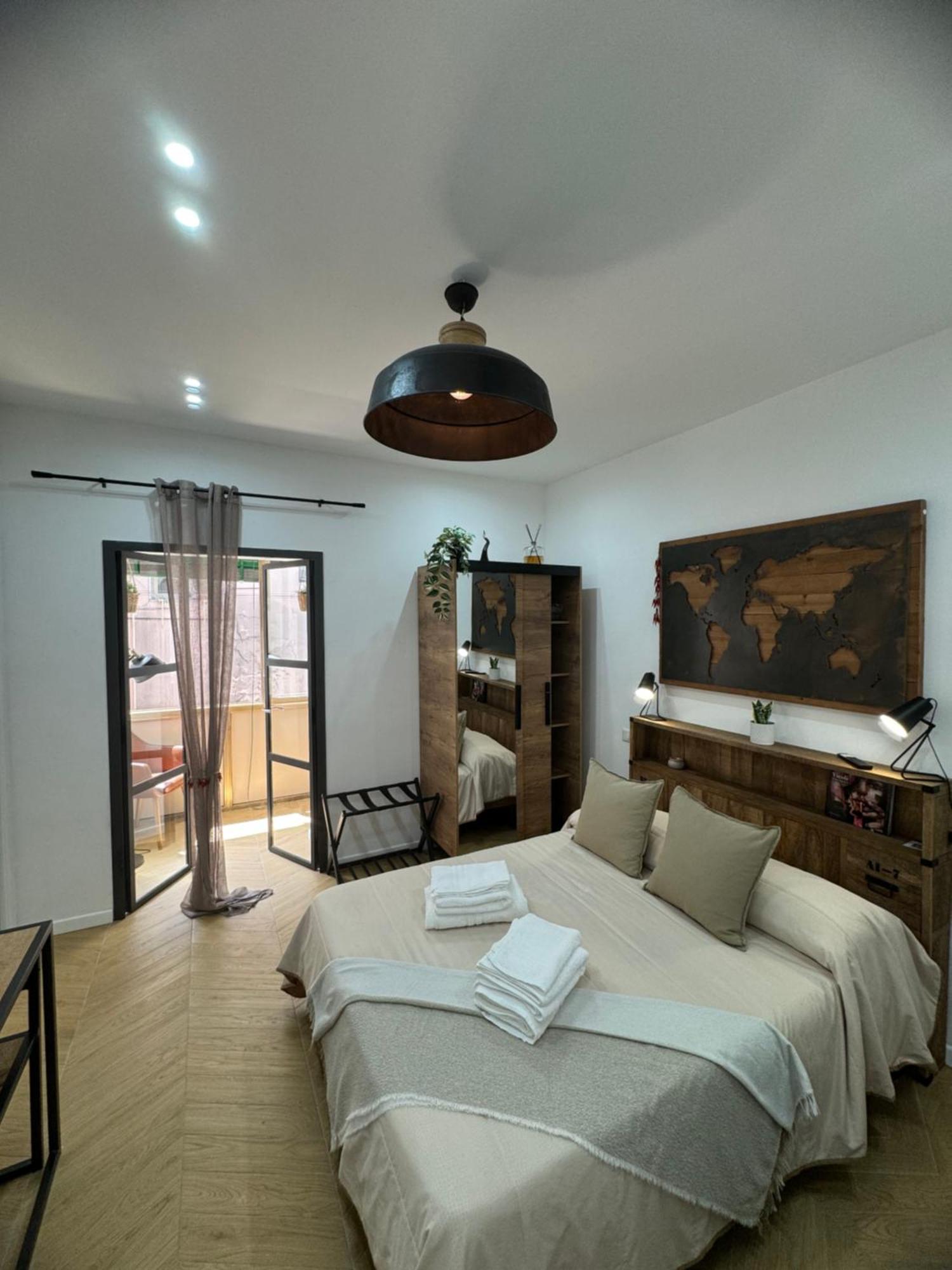 Gennarino Apartments - Panorama Suite With Balcony And Urban Loft 那不勒斯 外观 照片